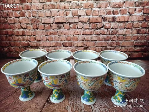 精品 大明宣德年制手繪五彩龍鳳紋高腳杯一套,畫工精湛,色彩純正,尺寸如圖買家自鑒